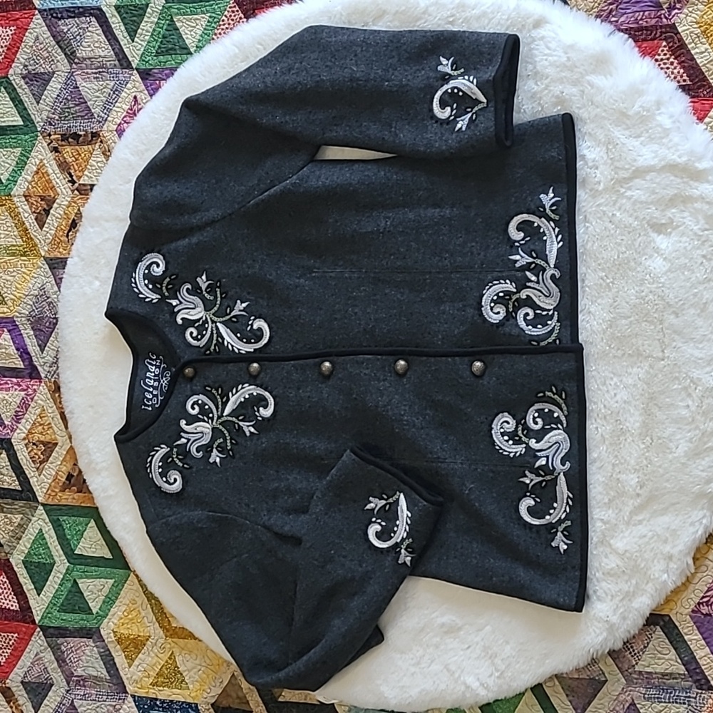 Icelandic Designs Gray Floral Embroidered 100% Wool Button Cardigan Sweater